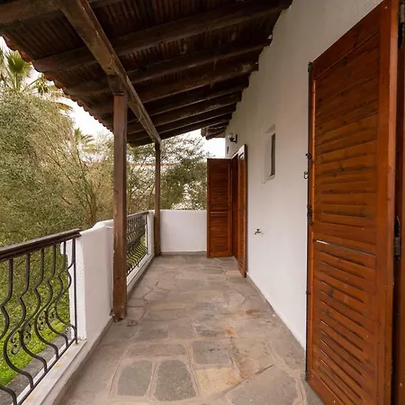 White Apartamento Siviri